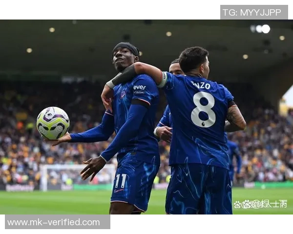 波尔图狂胜切尔西6比2引发全场沸腾转会传闻随之而来